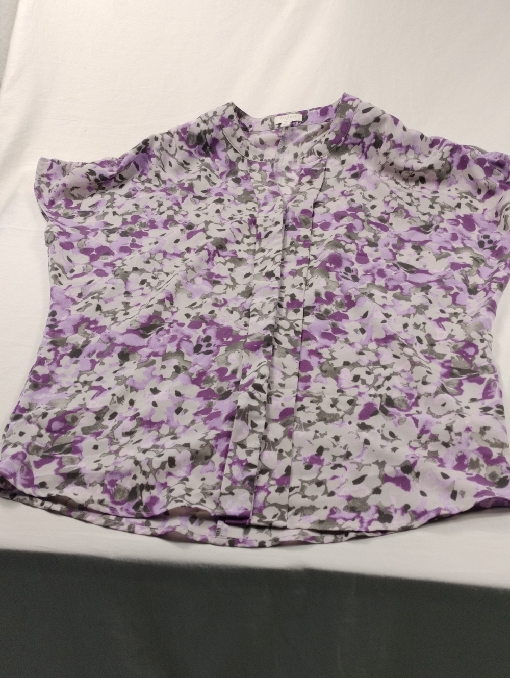 Talbots Lavender and Gray Floral Pleated Short-Sleeve Button Up Blouse Size XS